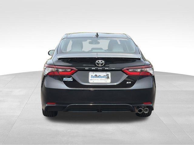 Toyota Camry  2024