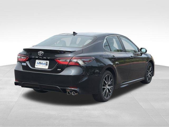 Toyota Camry  2024