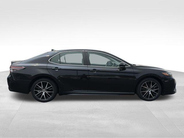 Toyota Camry  2024