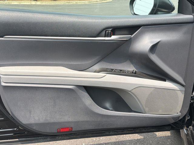 Toyota Camry  2024