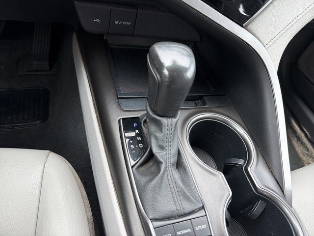 Toyota Camry  2024