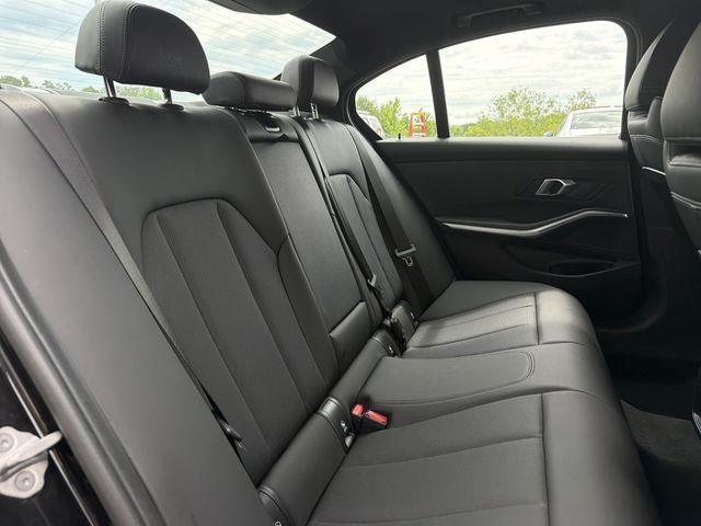 BMW 3-Series  2025