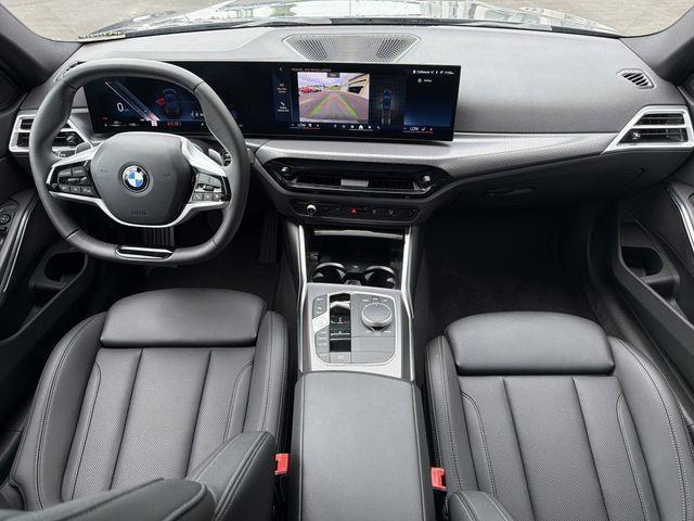 BMW 3-Series  2025