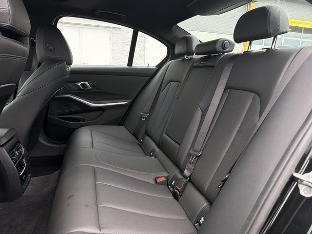 BMW 3-Series  2025