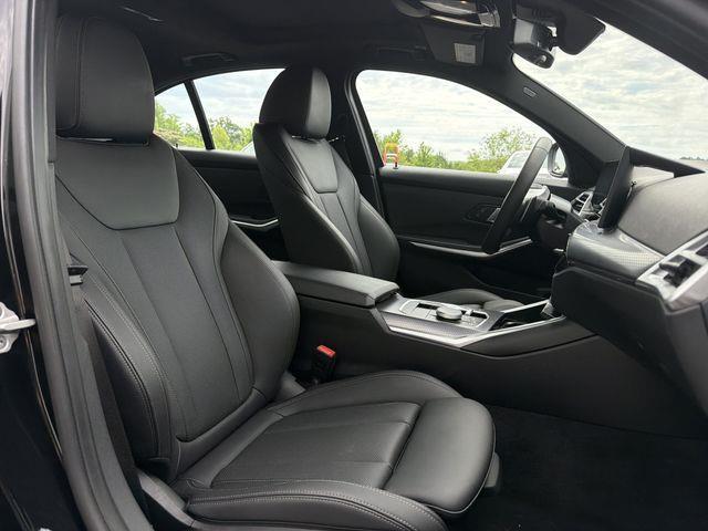 BMW 3-Series  2025