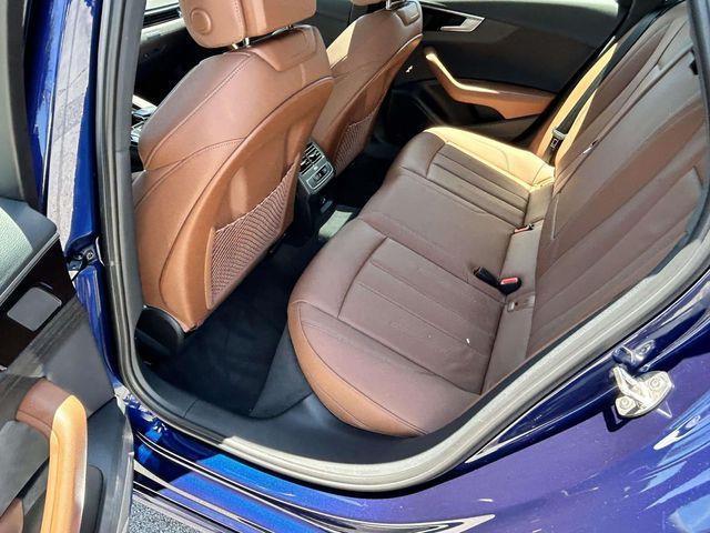 Audi A4  2023
