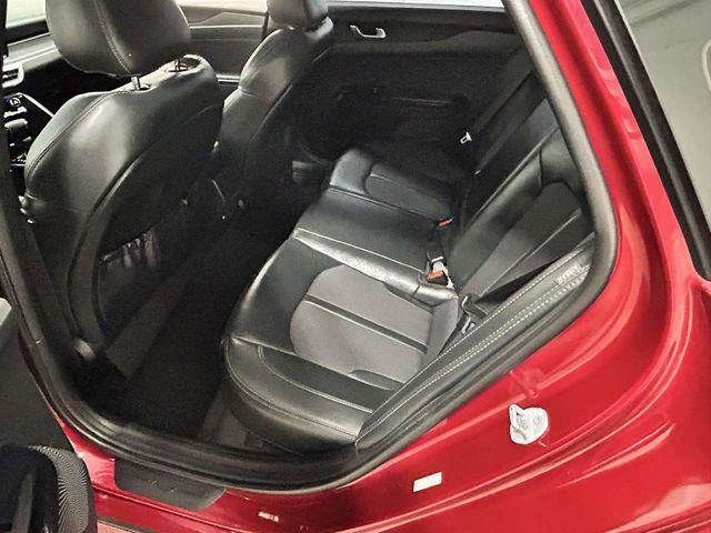 Kia K5  2023