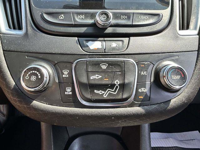 Chevrolet Malibu  2022