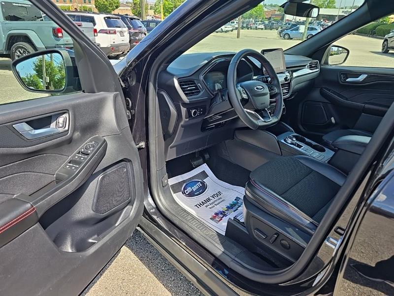 Ford Escape  2025