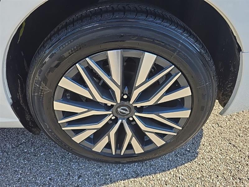 Nissan Altima  2025