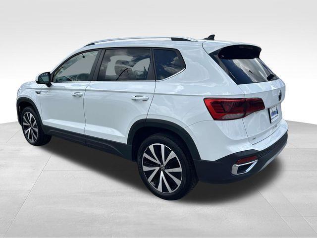 Volkswagen Taos  2024