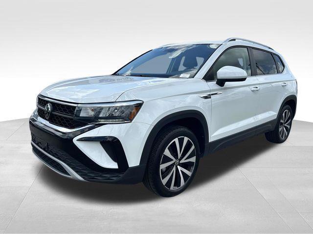 Volkswagen Taos  2024
