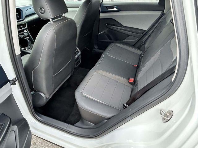 Volkswagen Taos  2024