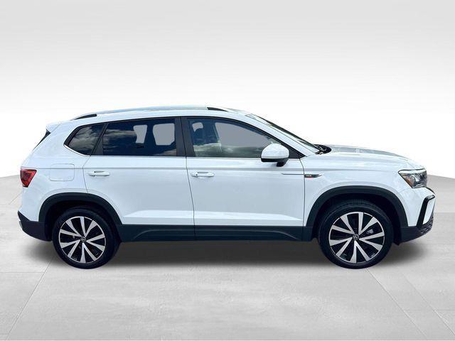 Volkswagen Taos  2024