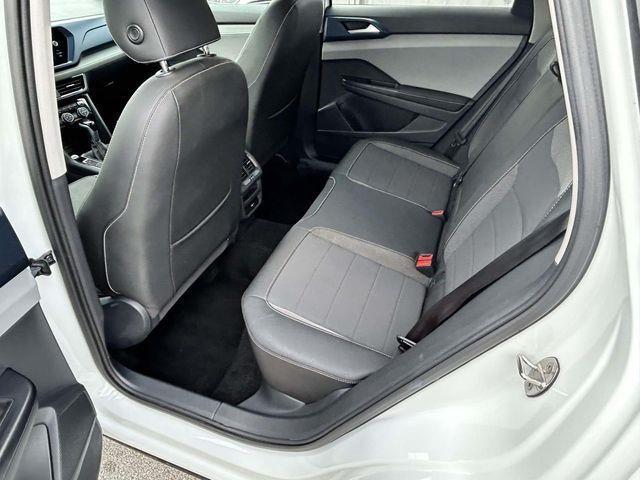 Volkswagen Taos  2024