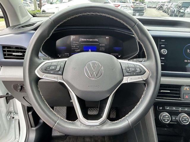 Volkswagen Taos  2024