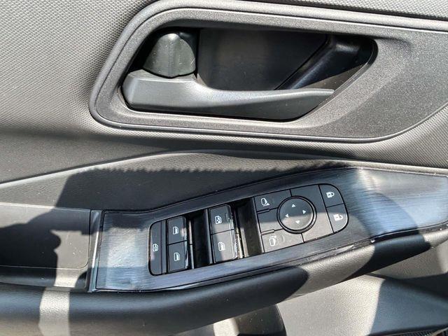 Nissan Rogue  2026
