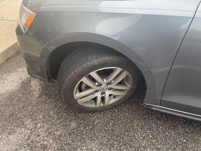 Volkswagen Jetta  2016