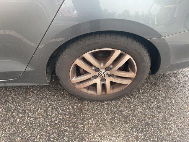 Volkswagen Jetta  2016