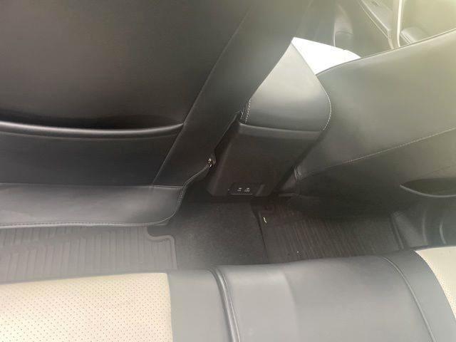 Mitsubishi Eclipse Cross  2024