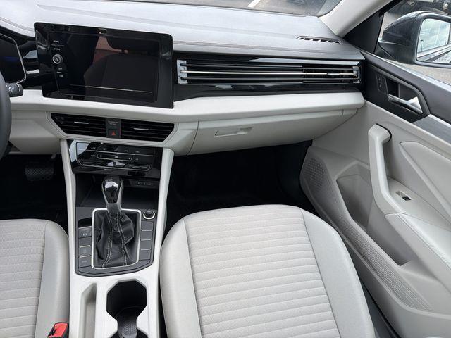 Volkswagen Jetta  2026