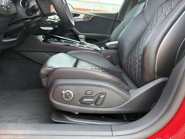 Audi S5  2025