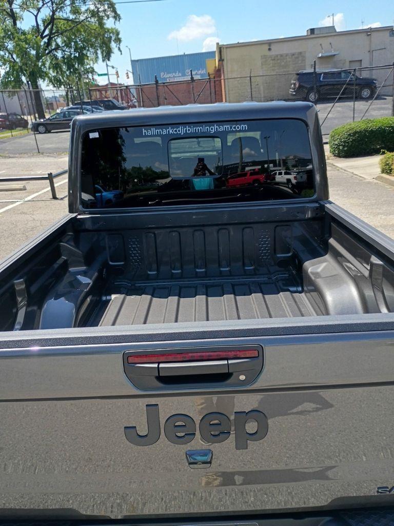 Jeep Gladiator  2026