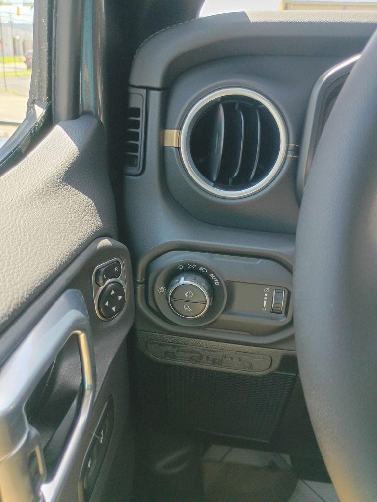 Jeep Gladiator  2026