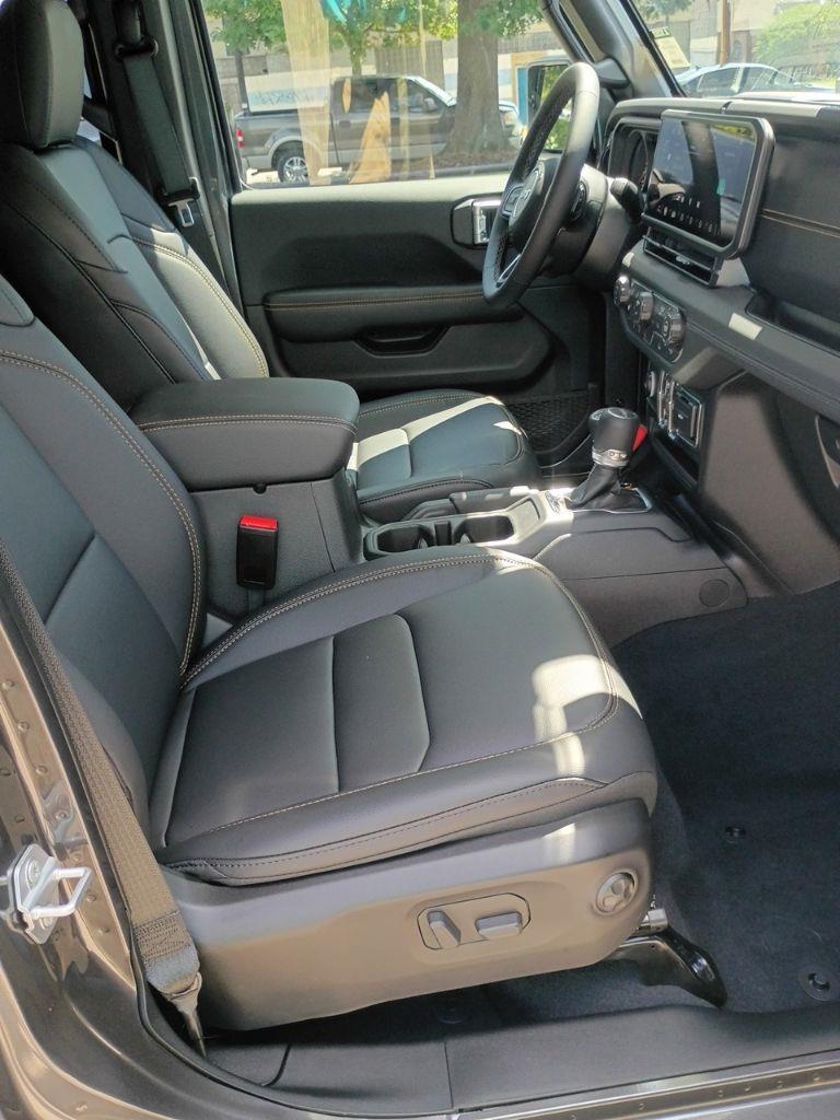 Jeep Gladiator  2026