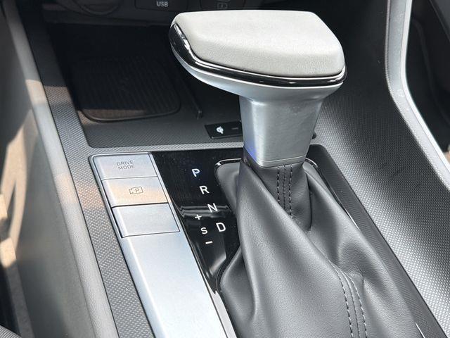 Hyundai Elantra  2025
