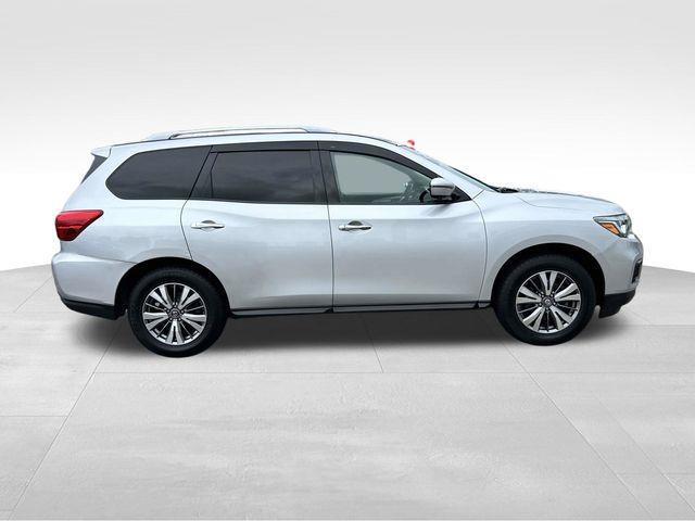 Nissan Pathfinder  2019