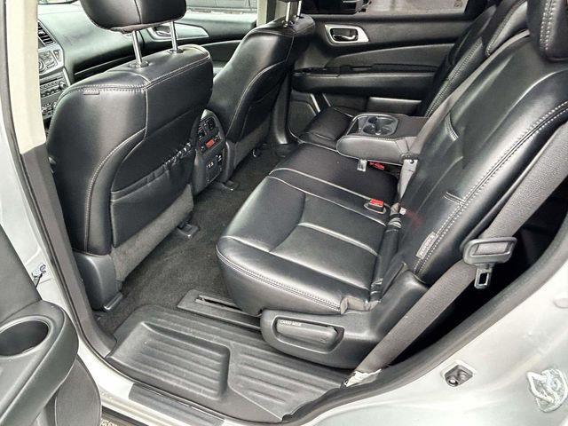 Nissan Pathfinder  2019