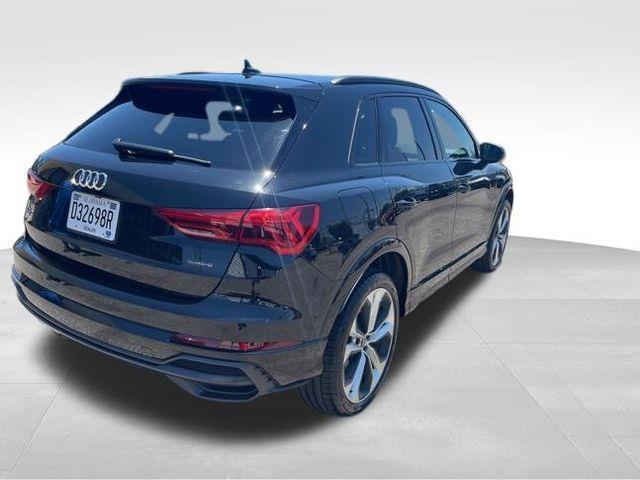 Audi Q3  2022