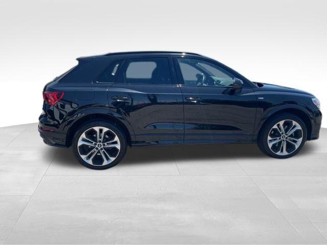 Audi Q3  2022