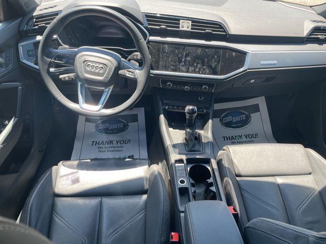 Audi Q3  2022
