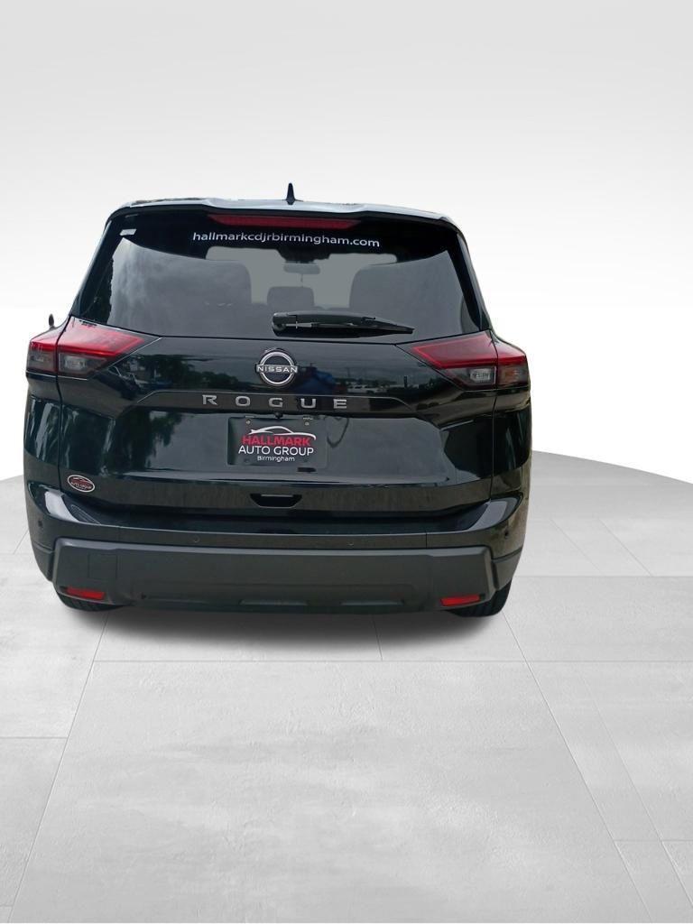 Nissan Rogue  2024