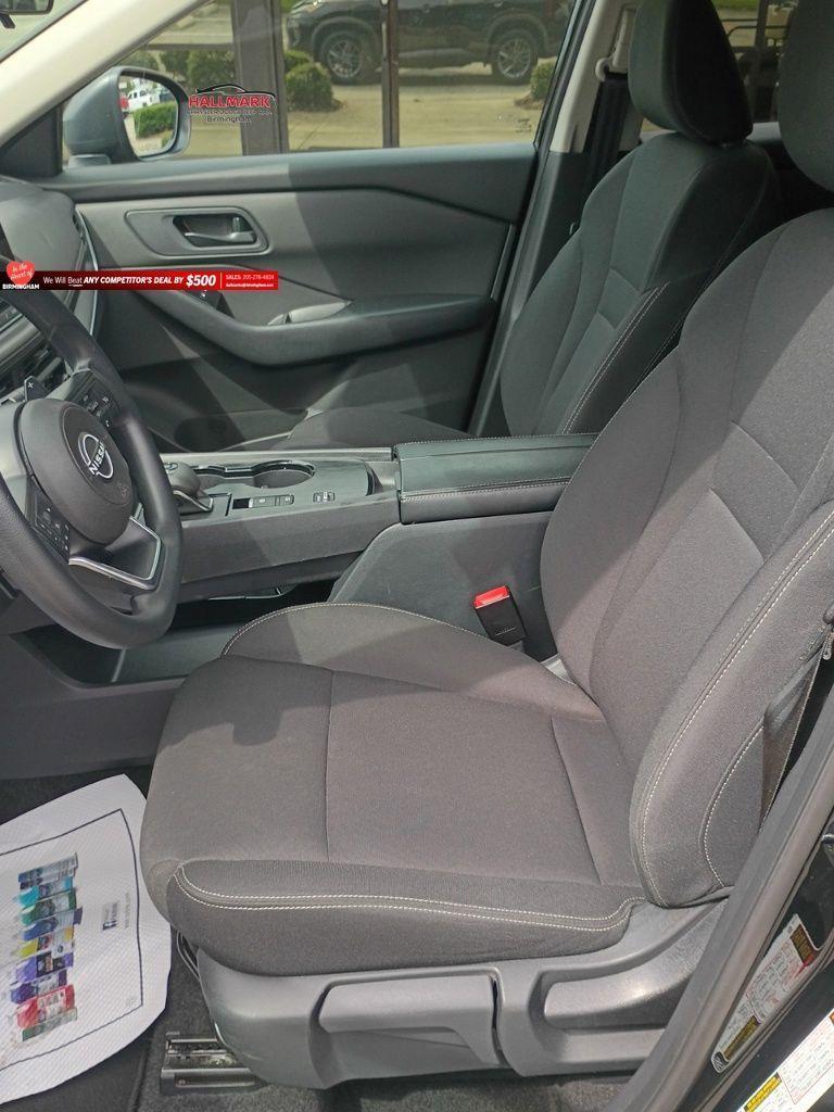 Nissan Rogue  2024