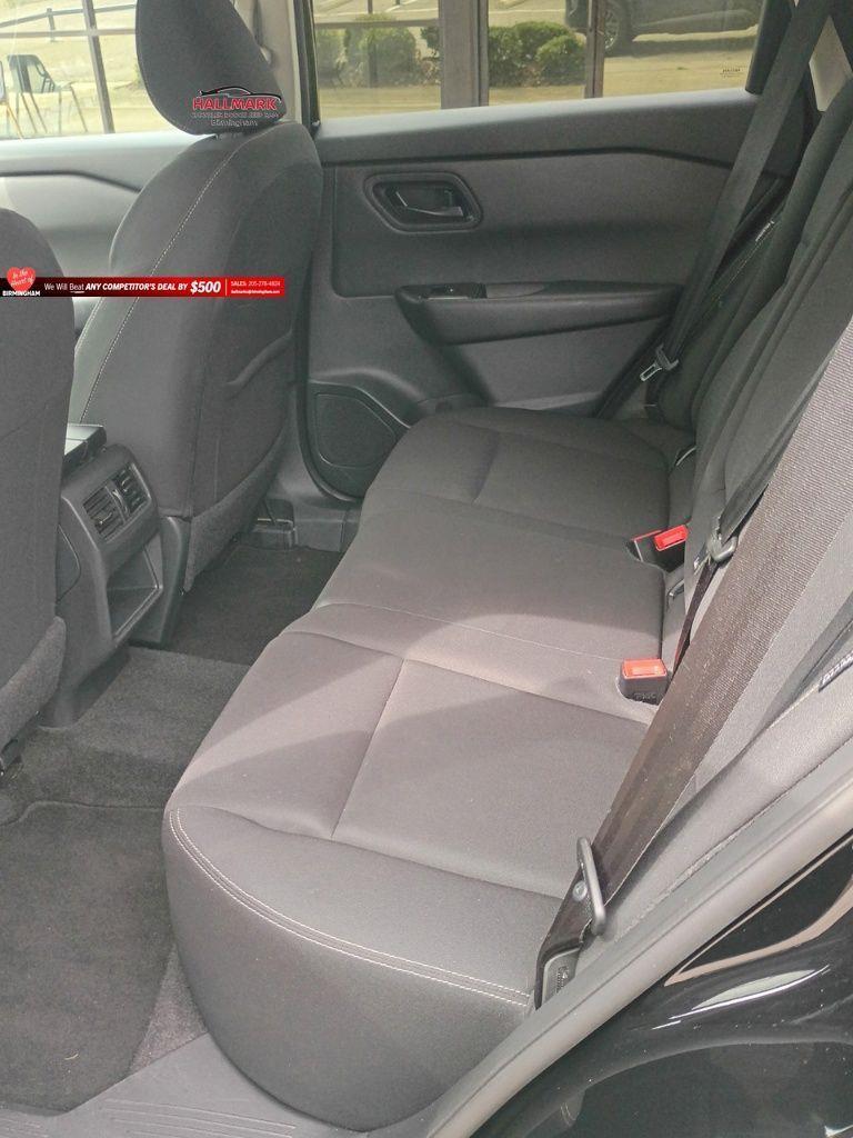 Nissan Rogue  2024