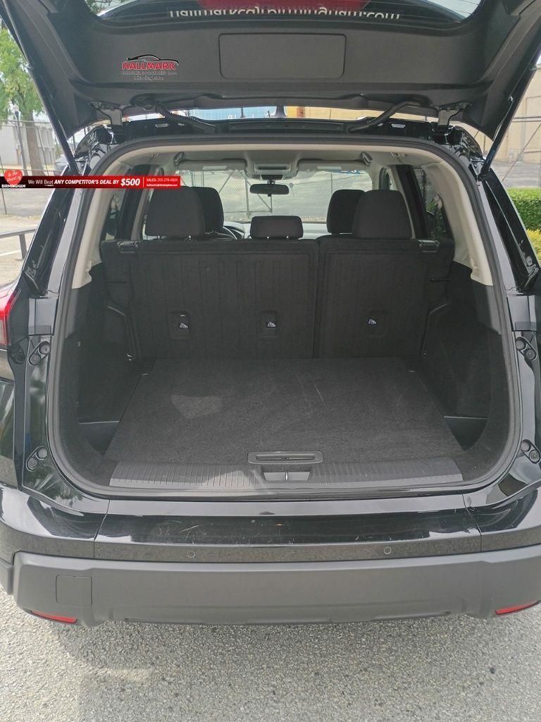 Nissan Rogue  2024