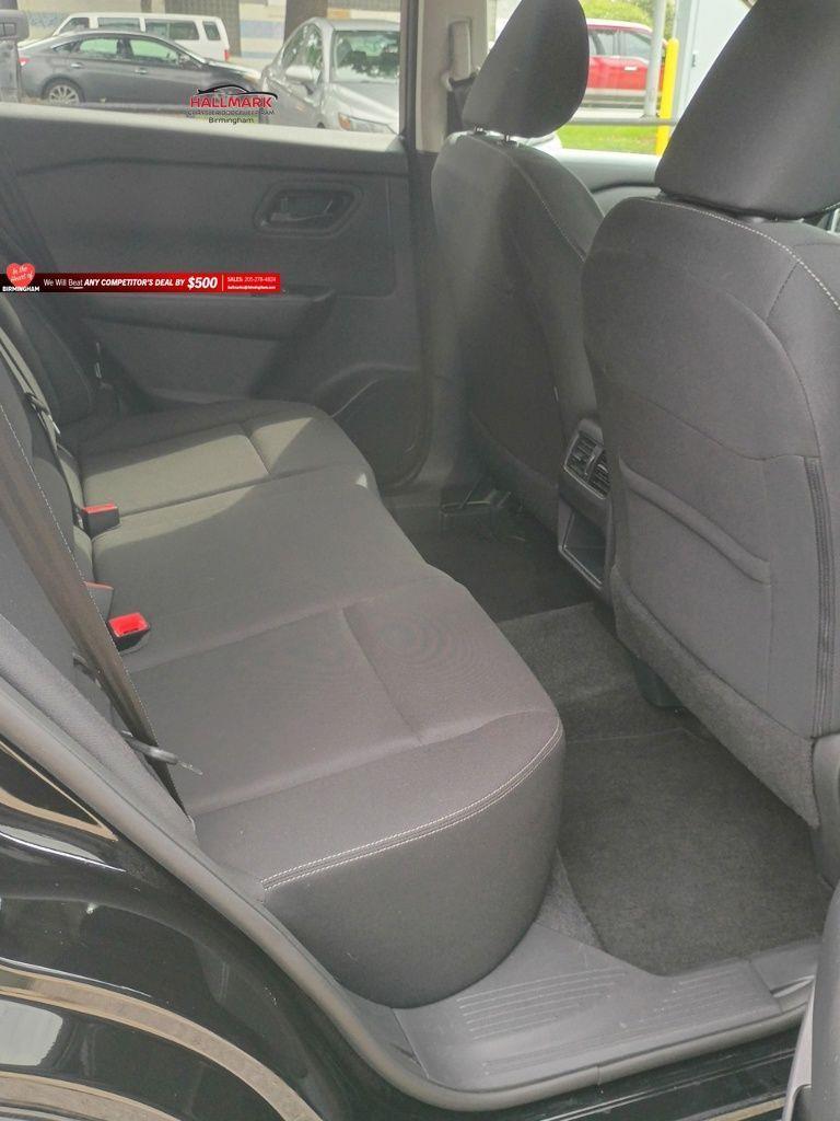 Nissan Rogue  2024