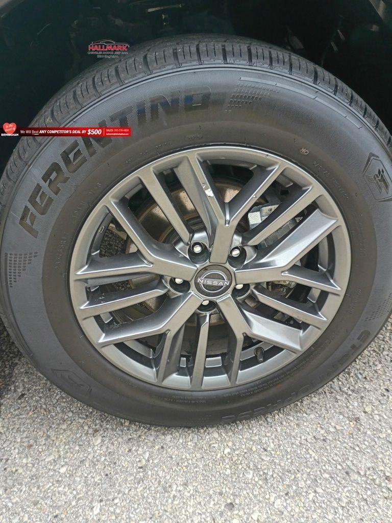 Nissan Rogue  2024