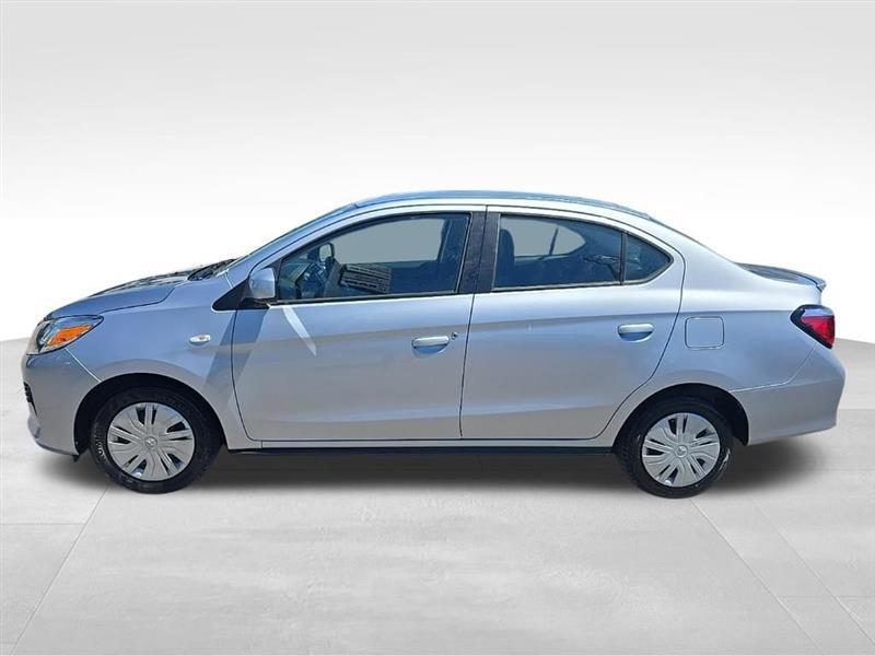 Mitsubishi Mirage G4  2024