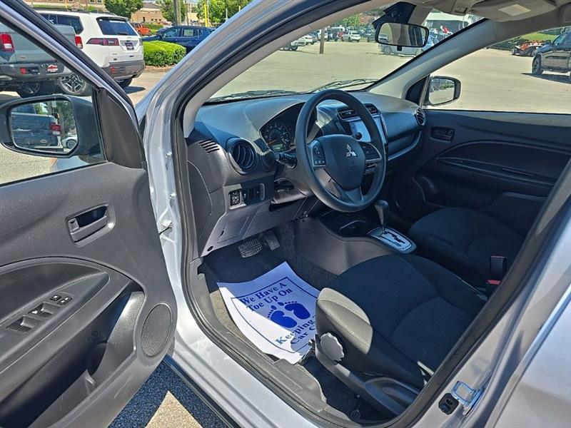 Mitsubishi Mirage G4  2024