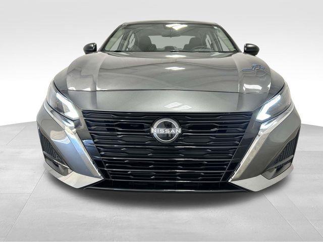Nissan Altima  2025