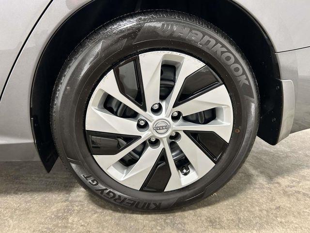 Nissan Altima  2025