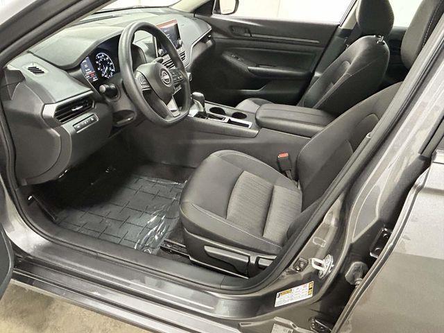 Nissan Altima  2025