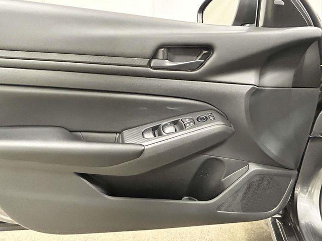 Nissan Altima  2025