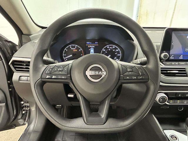 Nissan Altima  2025