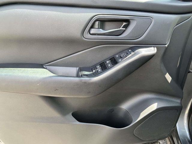 Nissan Rogue  2025