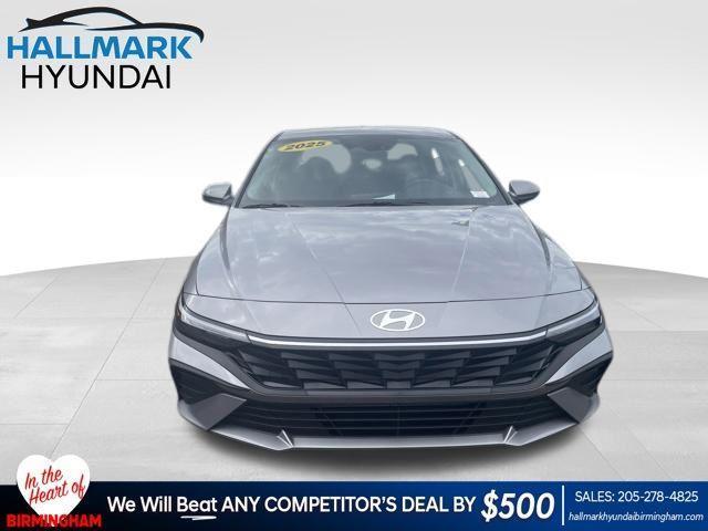 Hyundai Elantra  2025